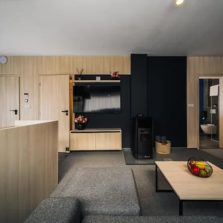 Nise Mountain A25 Hrabovo - Malino Brdo * روجومبيروك